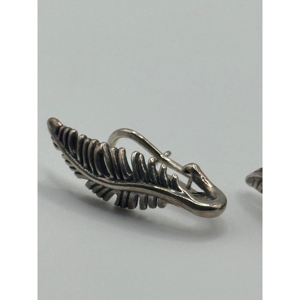 American West Carolyn Pollack Sterling Silver Feather Pierced Earrings - Picture 4 of 10